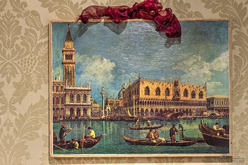 Residenza Corte Molin Venice 2*,  Italy